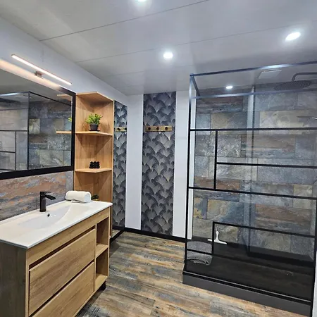 The 8 Daire Lunéville