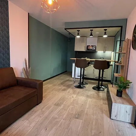 Apartament The 8 Lunéville