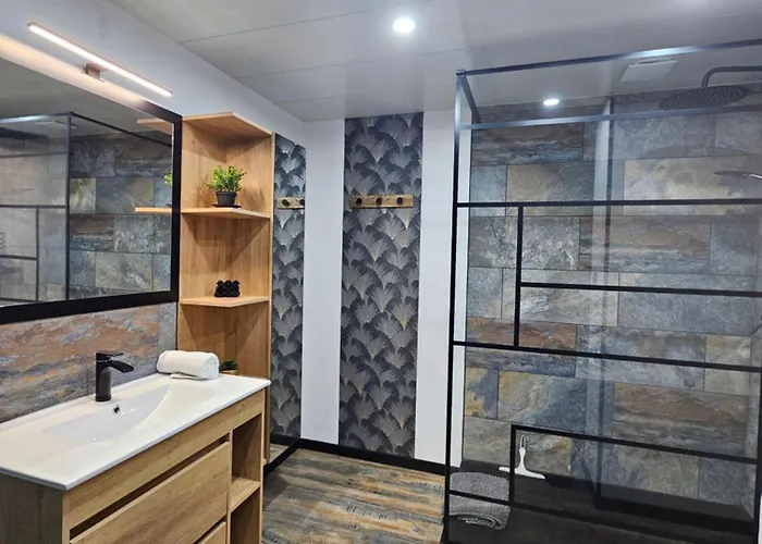 The 8 아파트 Lunéville