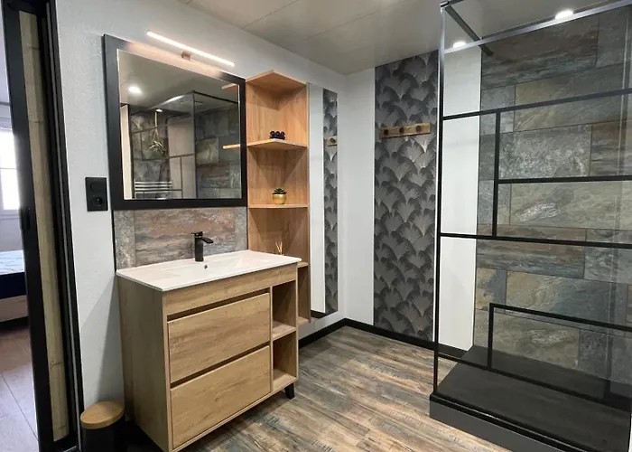 The 8 아파트 Lunéville